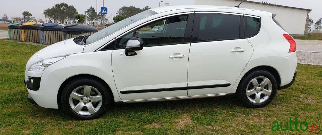 2013' Peugeot 3008 photo #1