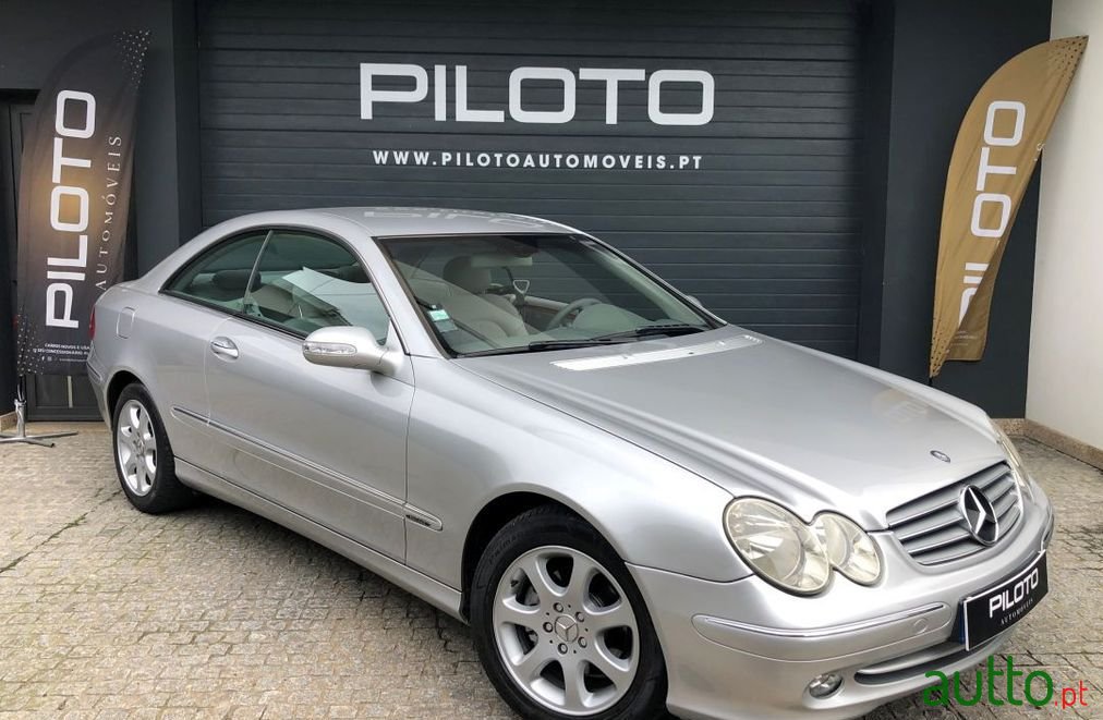 2004' Mercedes-Benz Clk-200 photo #1