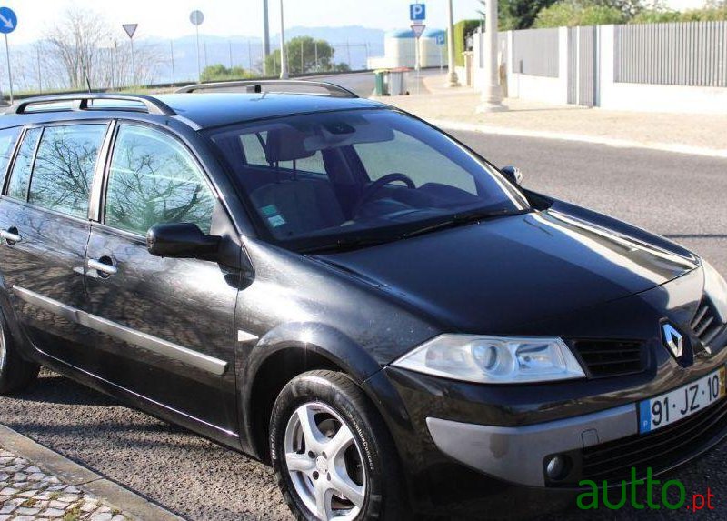 2008' Renault Megane Break photo #3