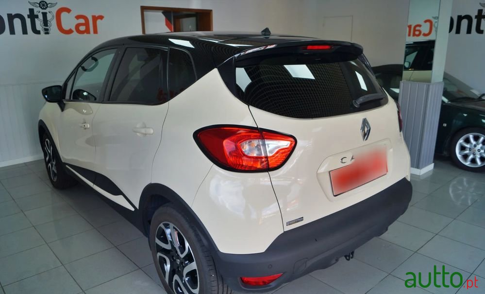 2013' Renault Captur photo #6