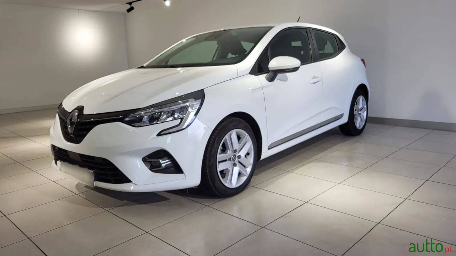 2020' Renault Clio photo #3