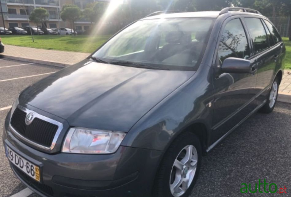 2007' Skoda Fabia Break photo #3