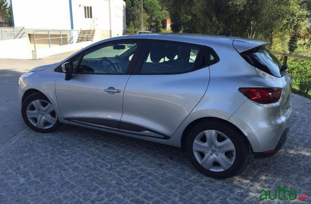 2013' Renault Clio 1.5 dCi Dynamique S 83g photo #3