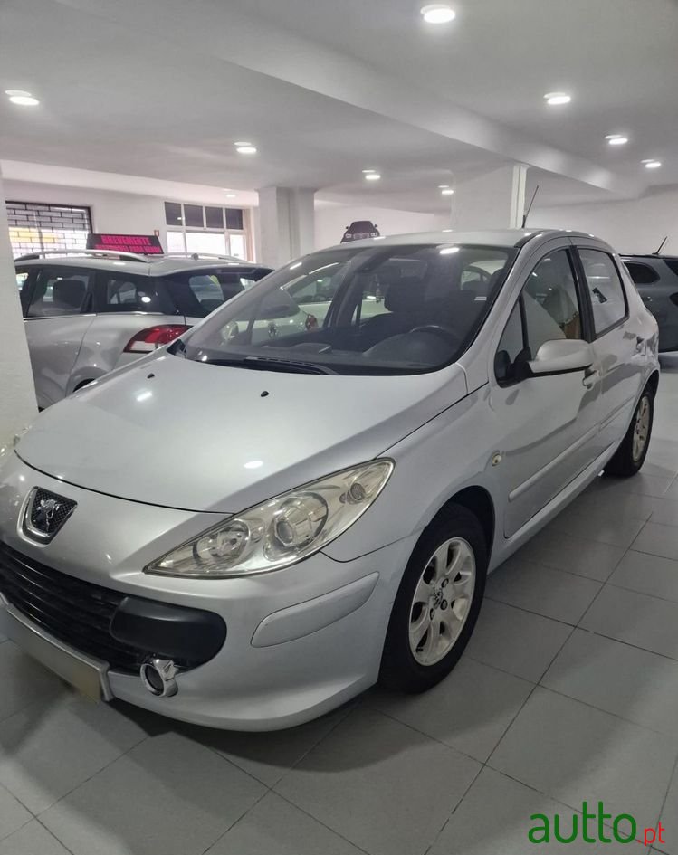 2005' Peugeot 307 photo #1