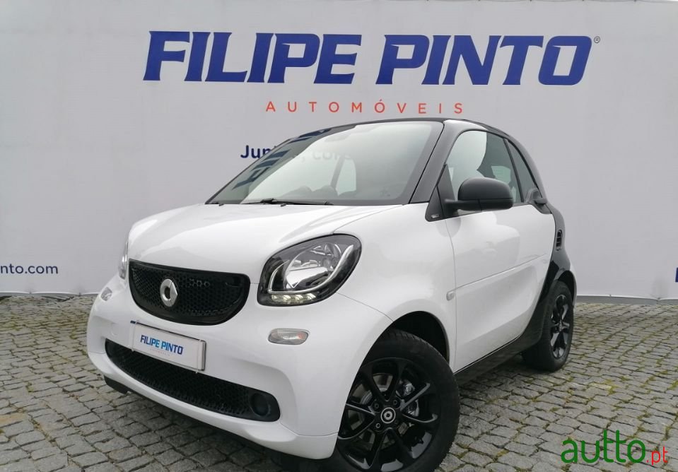 2019' Smart Fortwo photo #1
