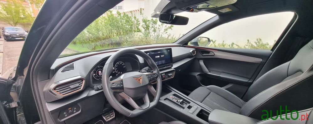 2022' Cupra Leon St photo #5