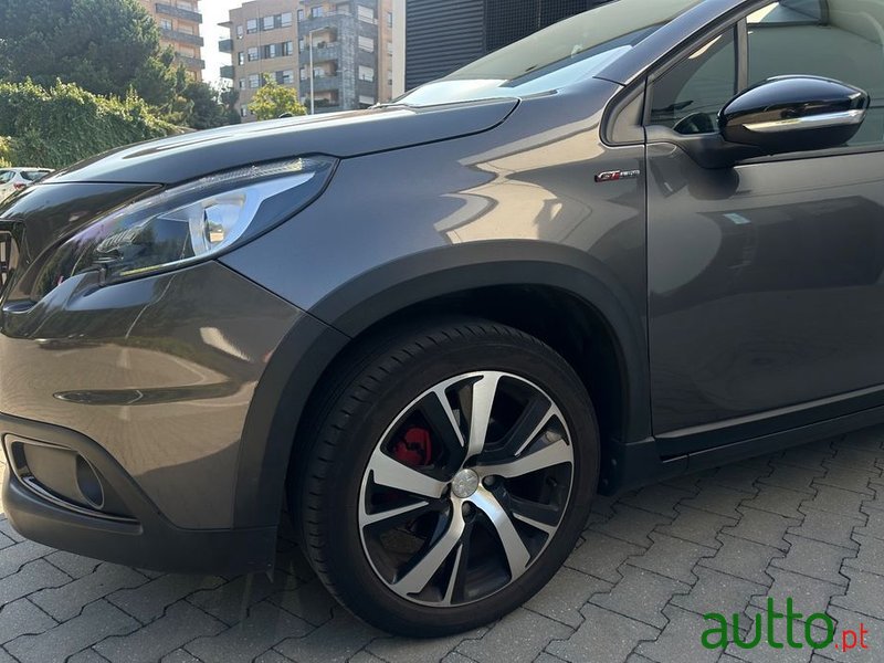 2017' Peugeot 2008 Puretech photo #6