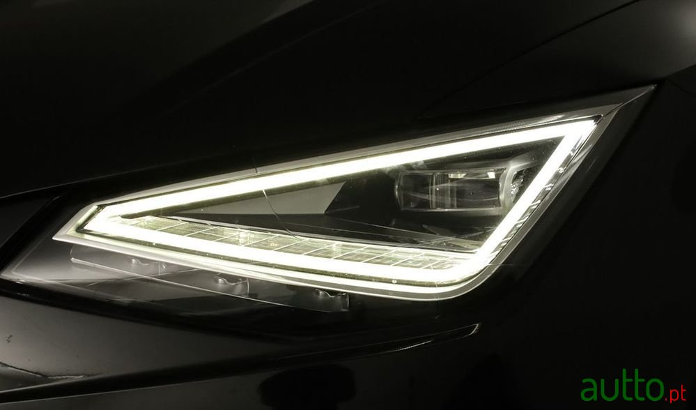 2024' SEAT Ibiza 1.0 Tsi Fr photo #6