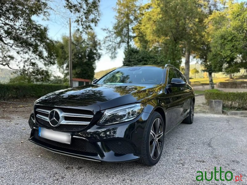 2020' Mercedes-Benz Classe C photo #1