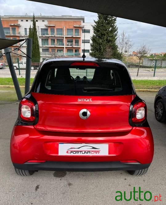 2016' Smart Forfour photo #3