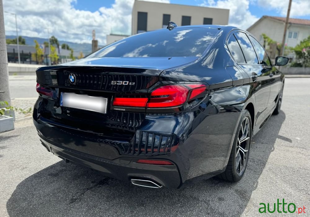 2020' BMW 530 E Pack M photo #4