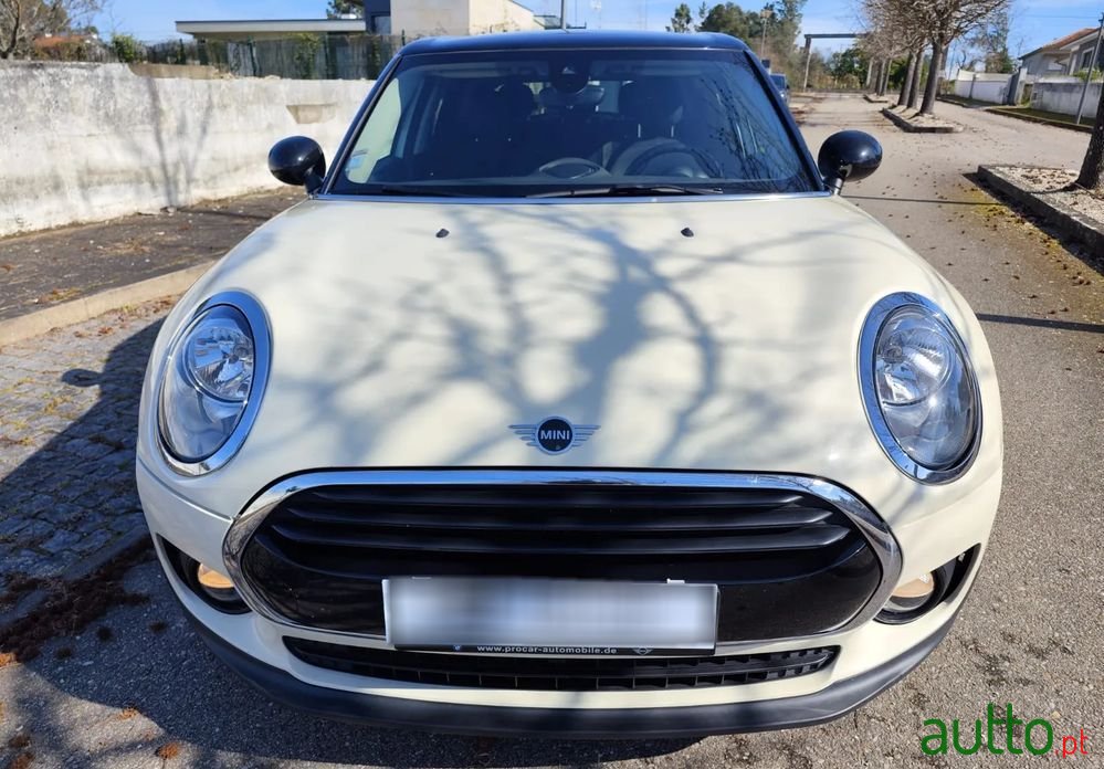 2018' MINI Clubman Cooper D photo #3