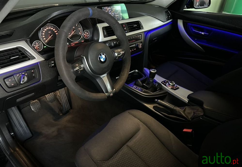 2013' BMW 320 Sport photo #6