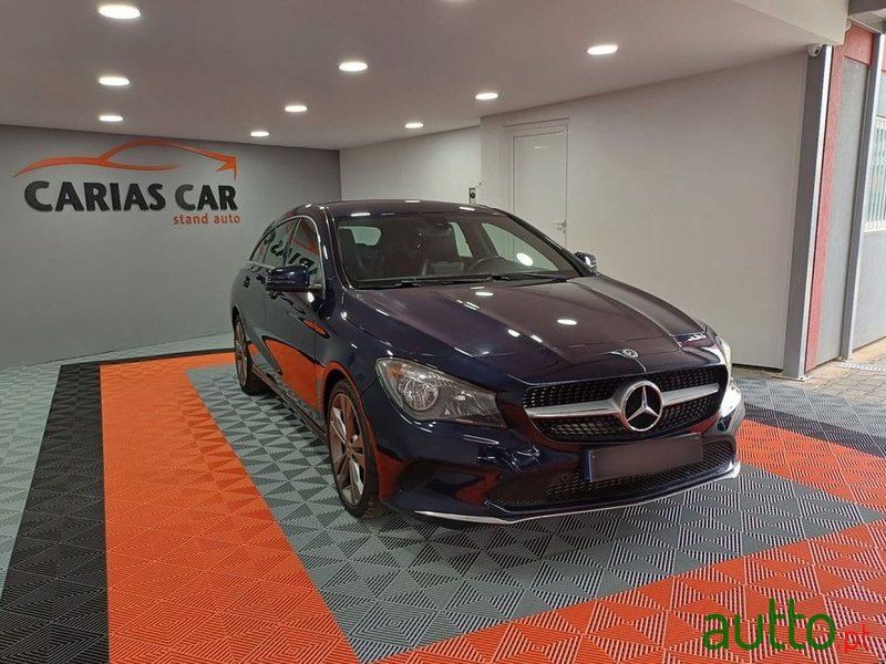 2017' Mercedes-Benz Classe Cla photo #2