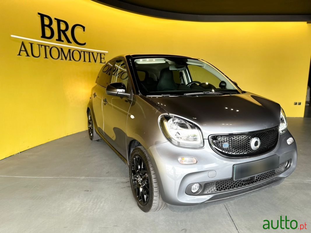 2019' Smart Forfour photo #3