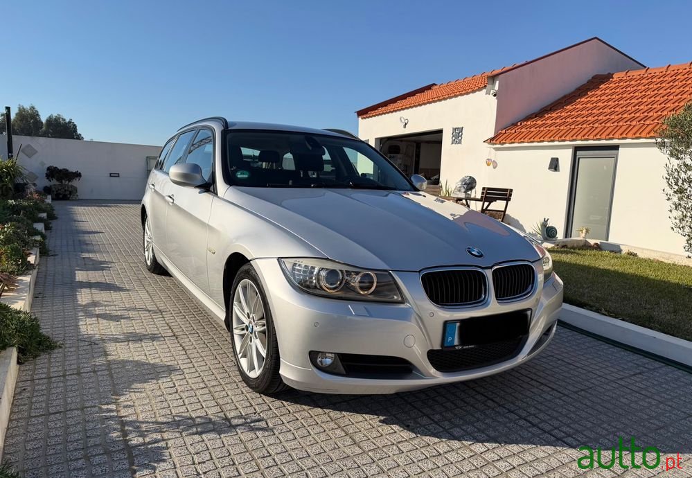 2010' BMW Série 3 photo #1