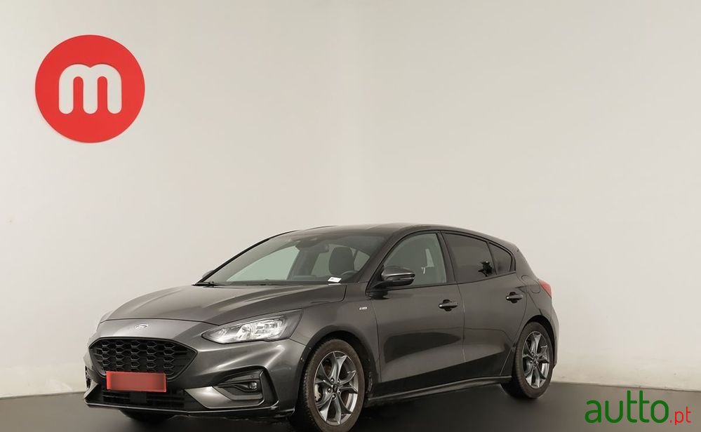 2021' Ford Focus photo #3
