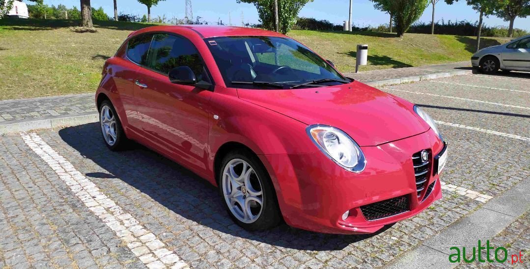 2011' Alfa Romeo MiTo photo #1