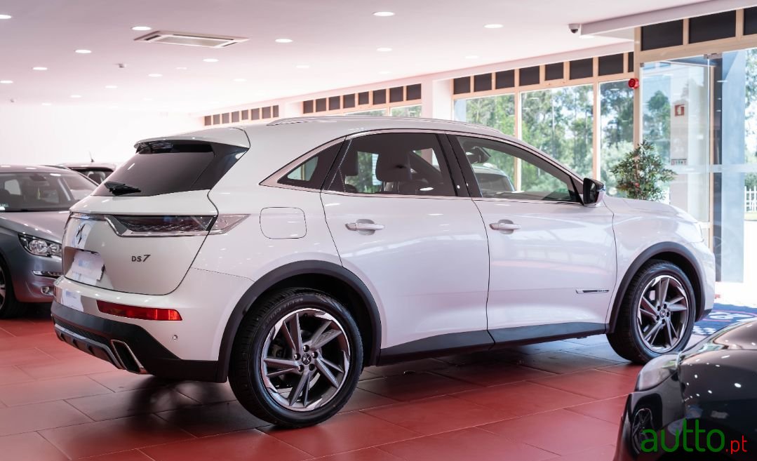 2018' DS Automobiles Ds7 Crossback photo #4