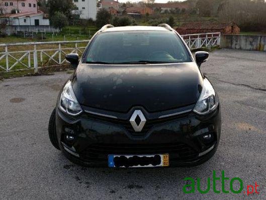 2017' Renault Clio Sport Tourer photo #2