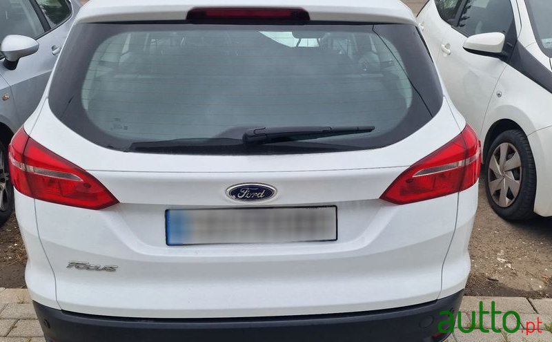 2017' Ford Focus Sw photo #2