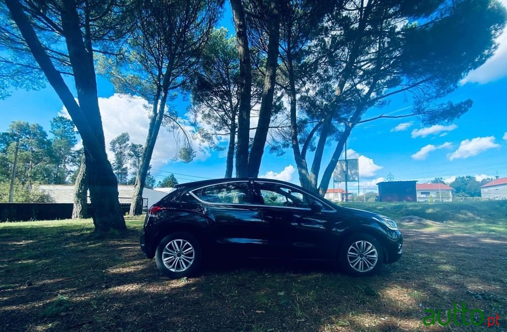 2018' DS Automobiles Ds4 photo #4