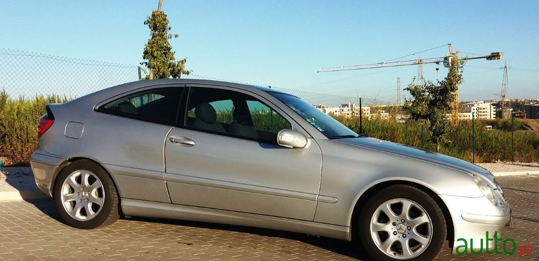 2003' Mercedes-Benz C-180 photo #1