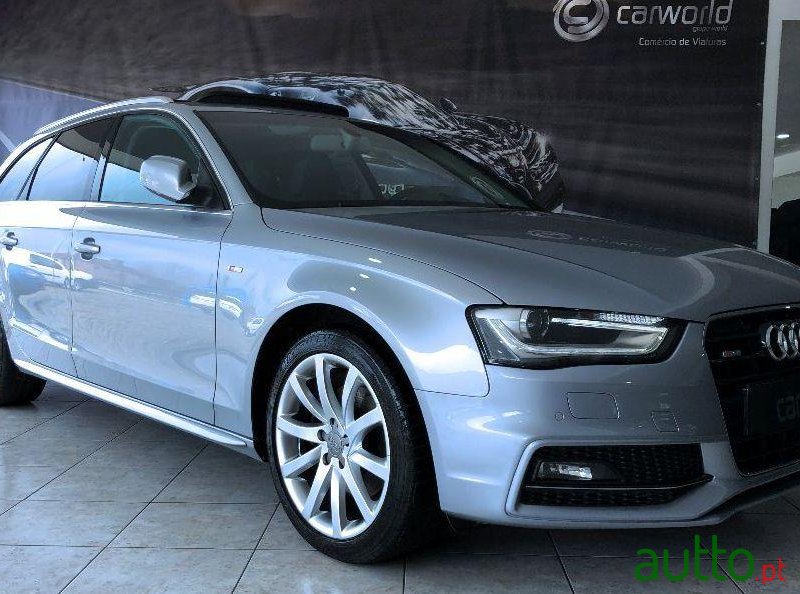 2014' Audi A4 Avant photo #1