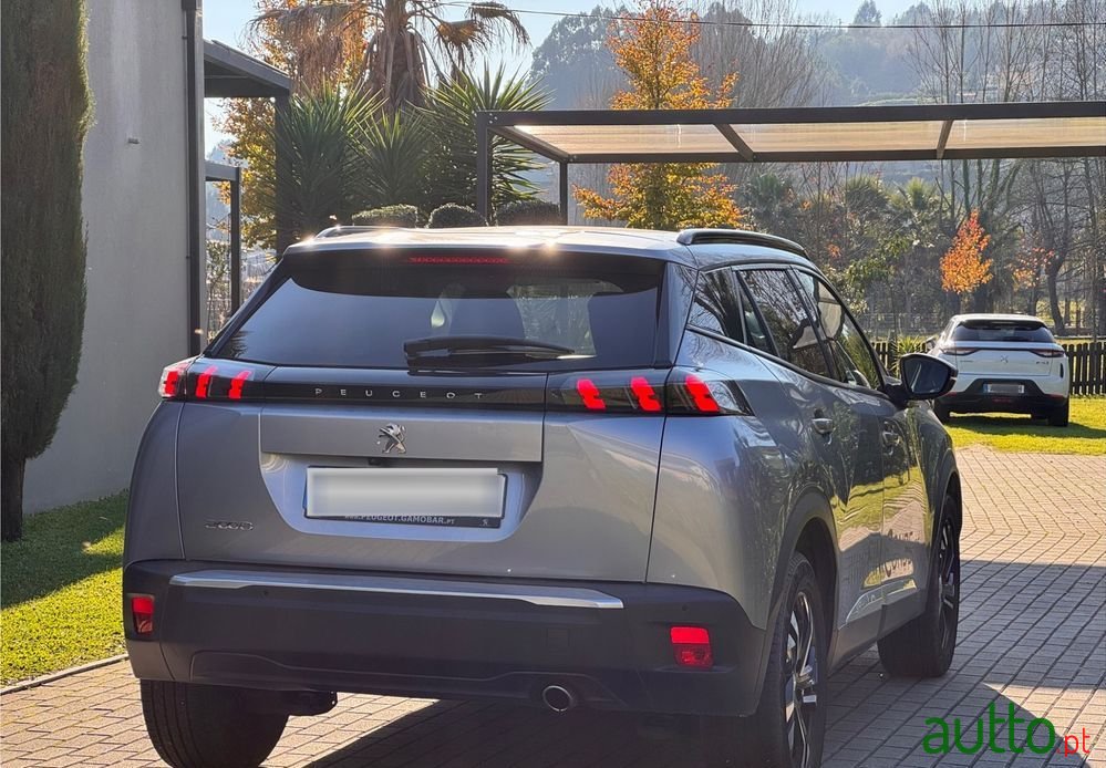 2020' Peugeot 2008 1.5 Bluehdi Allure photo #5