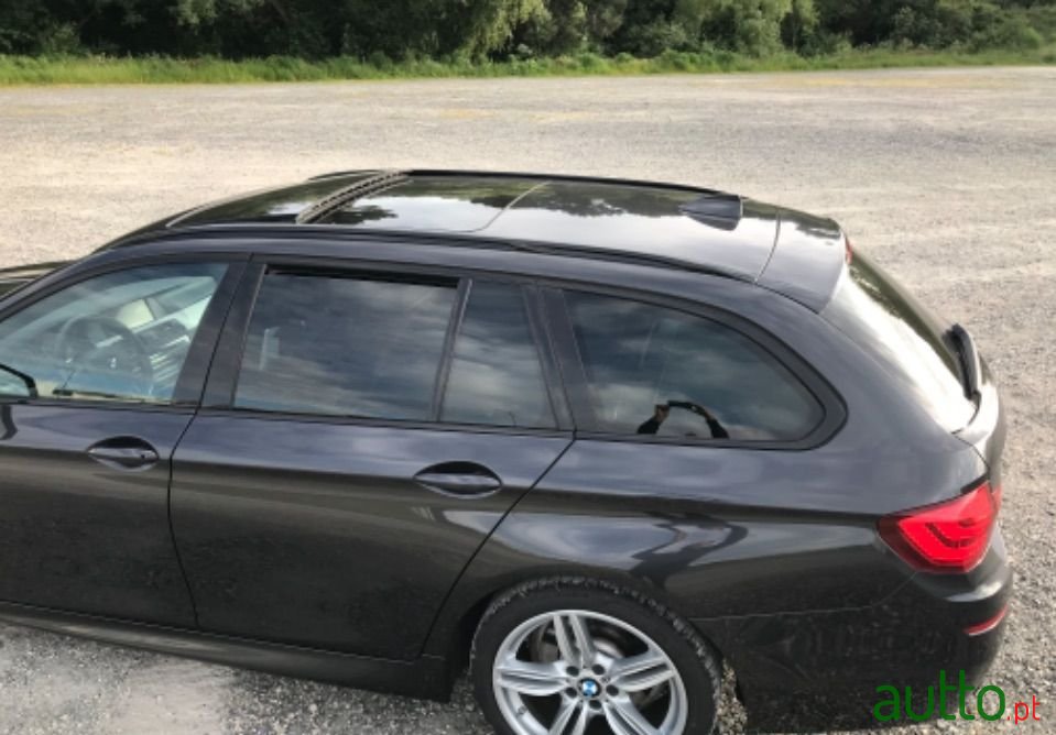 2013' BMW 520 photo #4