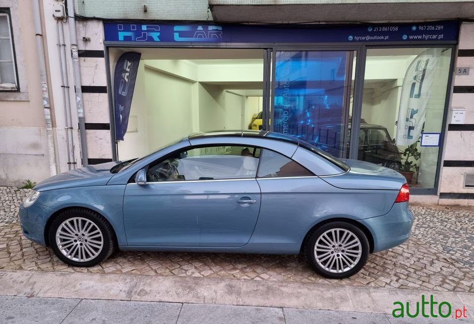 2007' Volkswagen Eos photo #3