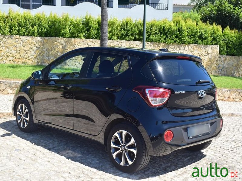 2019' Hyundai i10 photo #5