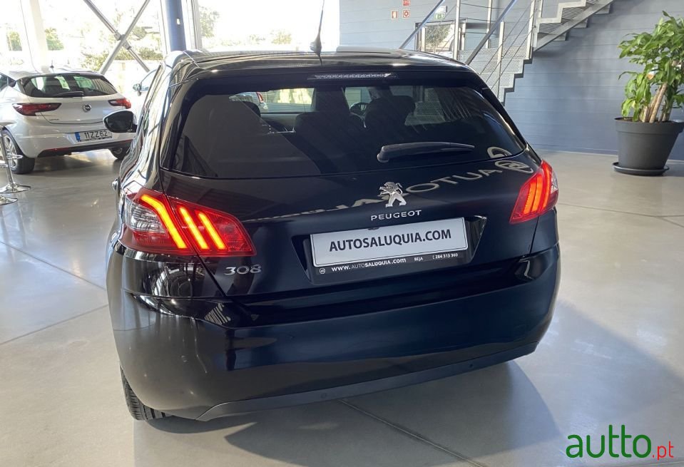 2019' Peugeot 308 photo #4