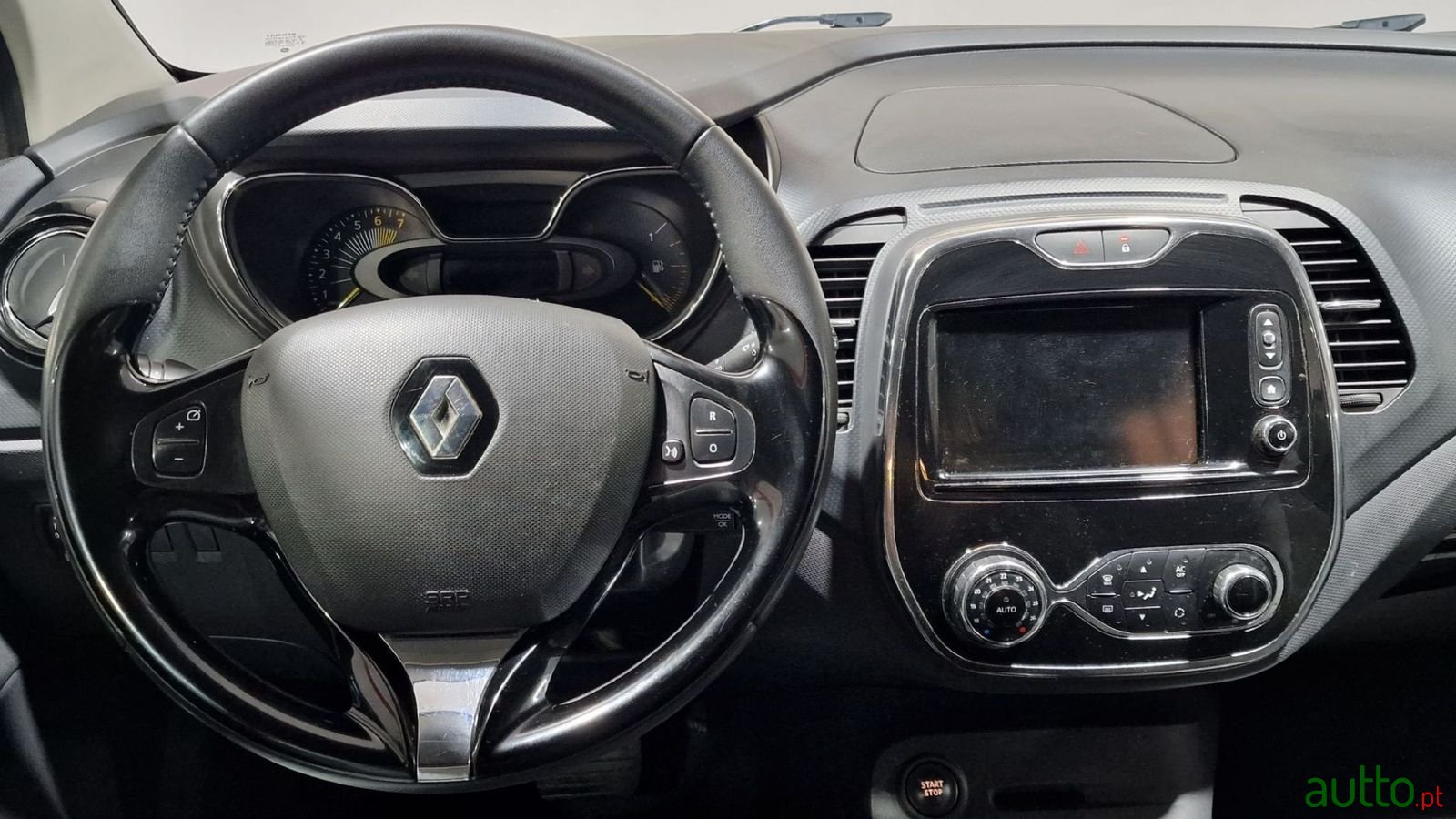 2013' Renault Captur photo #5