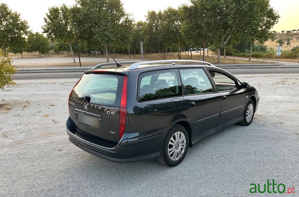 2004' Citroen C5 Tourer photo #3