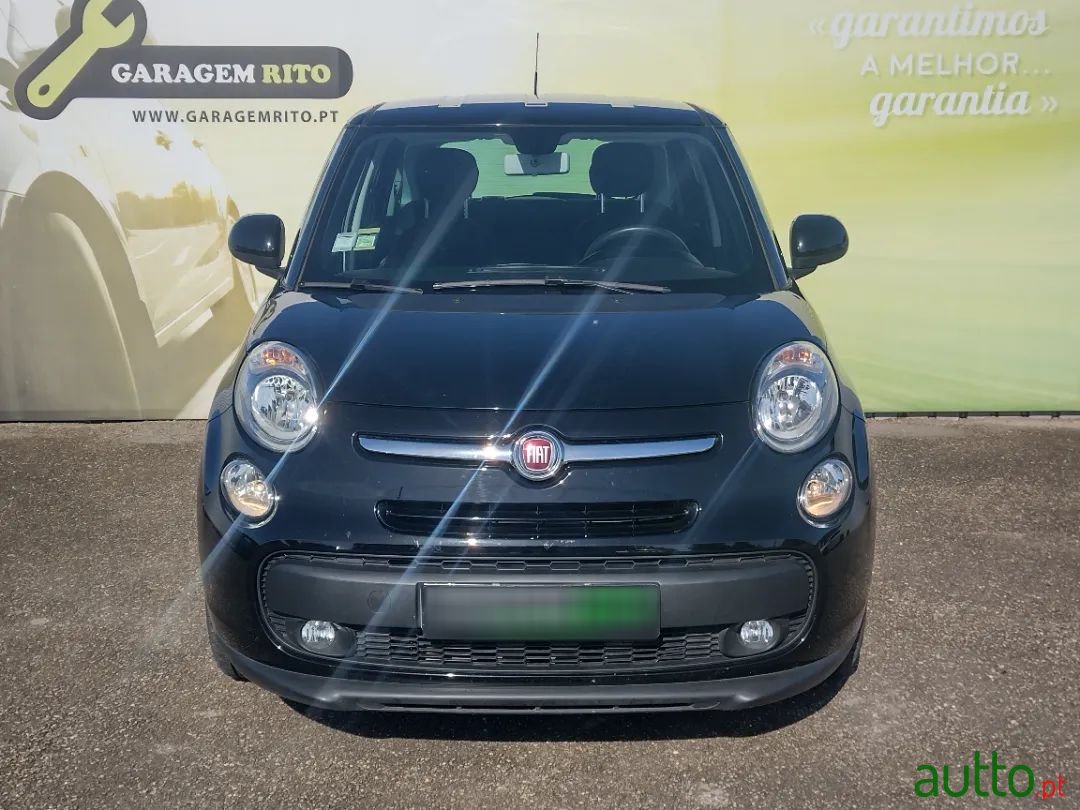 2015' Fiat 500L photo #2