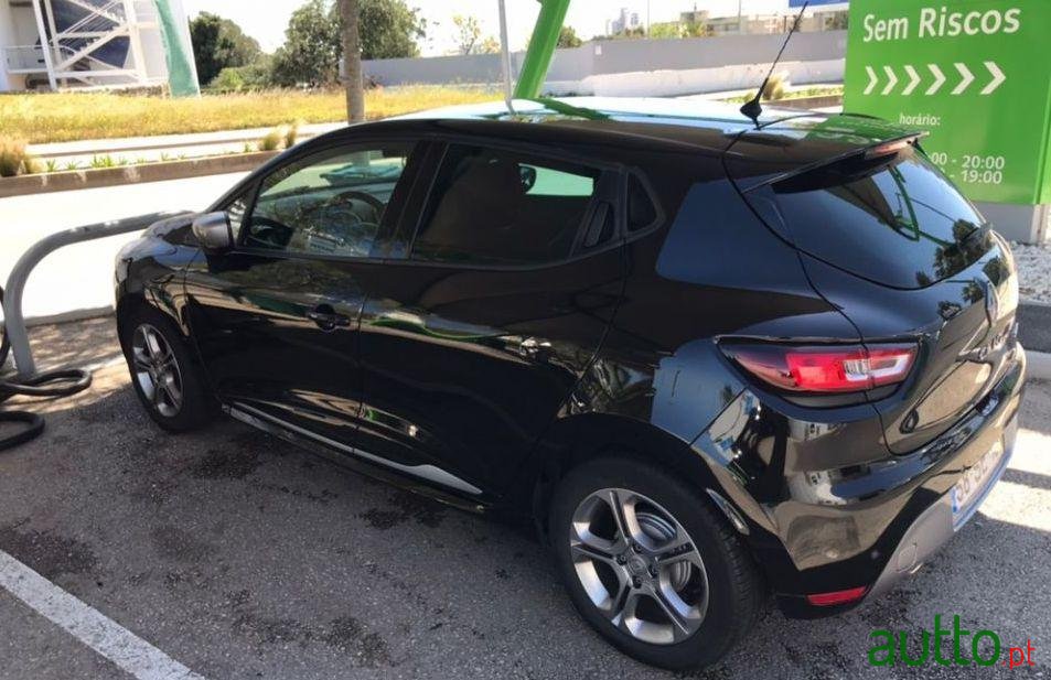 2016' Renault Clio photo #3