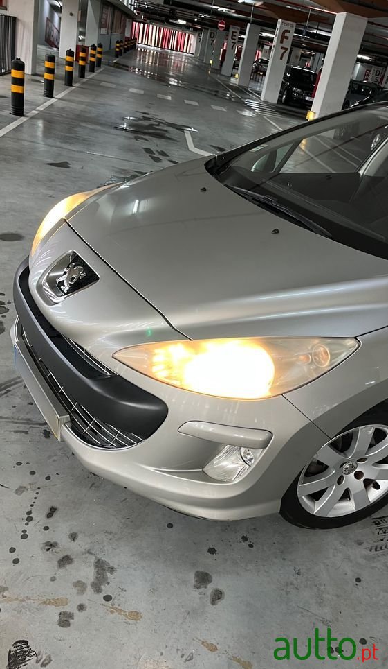 2009' Peugeot 308 Sw photo #2