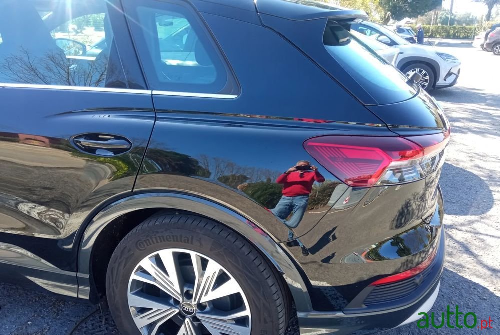 2021' Audi Q4 e-tron 40 photo #3