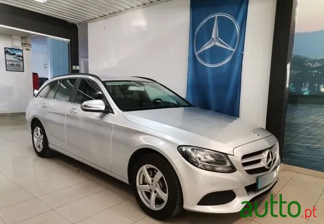 2016' Mercedes-Benz Classe C photo #1