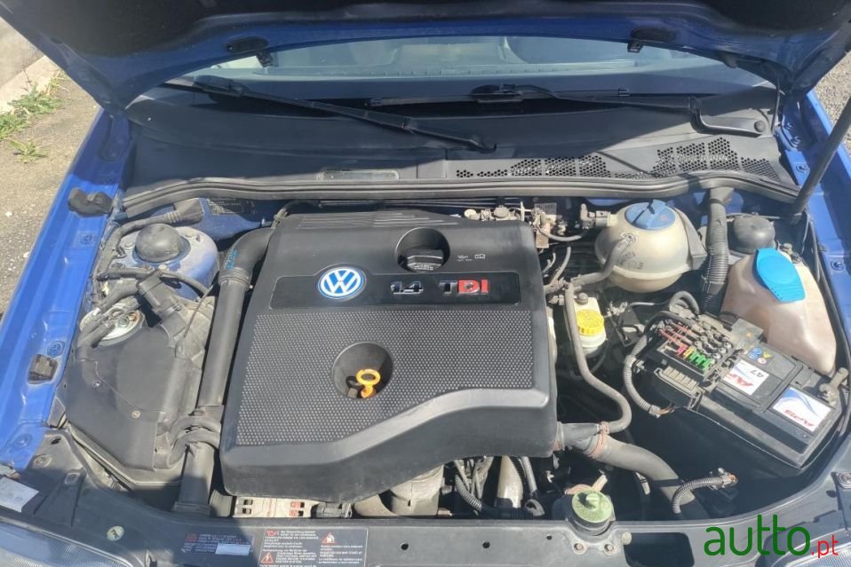 2000' Volkswagen Polo photo #5