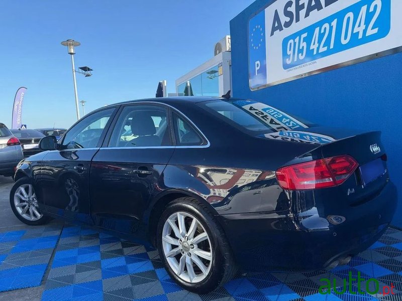 2008' Audi A4 2.0 Tdi Advance photo #2