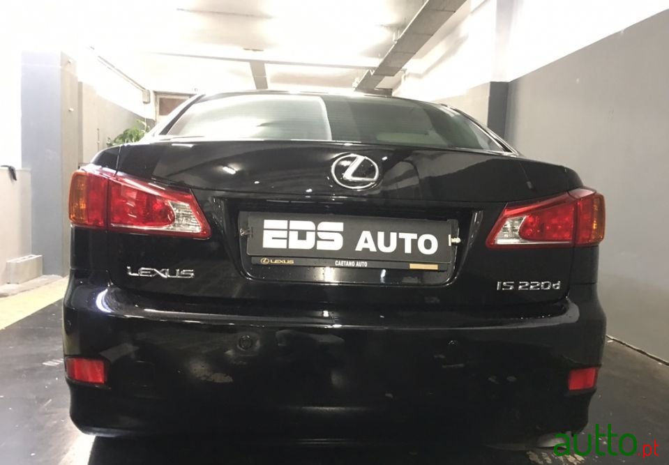 2009' Lexus Is-220 photo #4