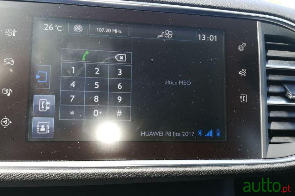 2014' Peugeot 308 photo #2