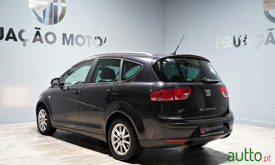 2010' SEAT Altea photo #4