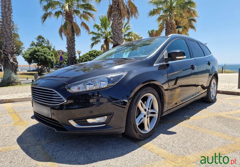 2016' Ford Focus Sw photo #1