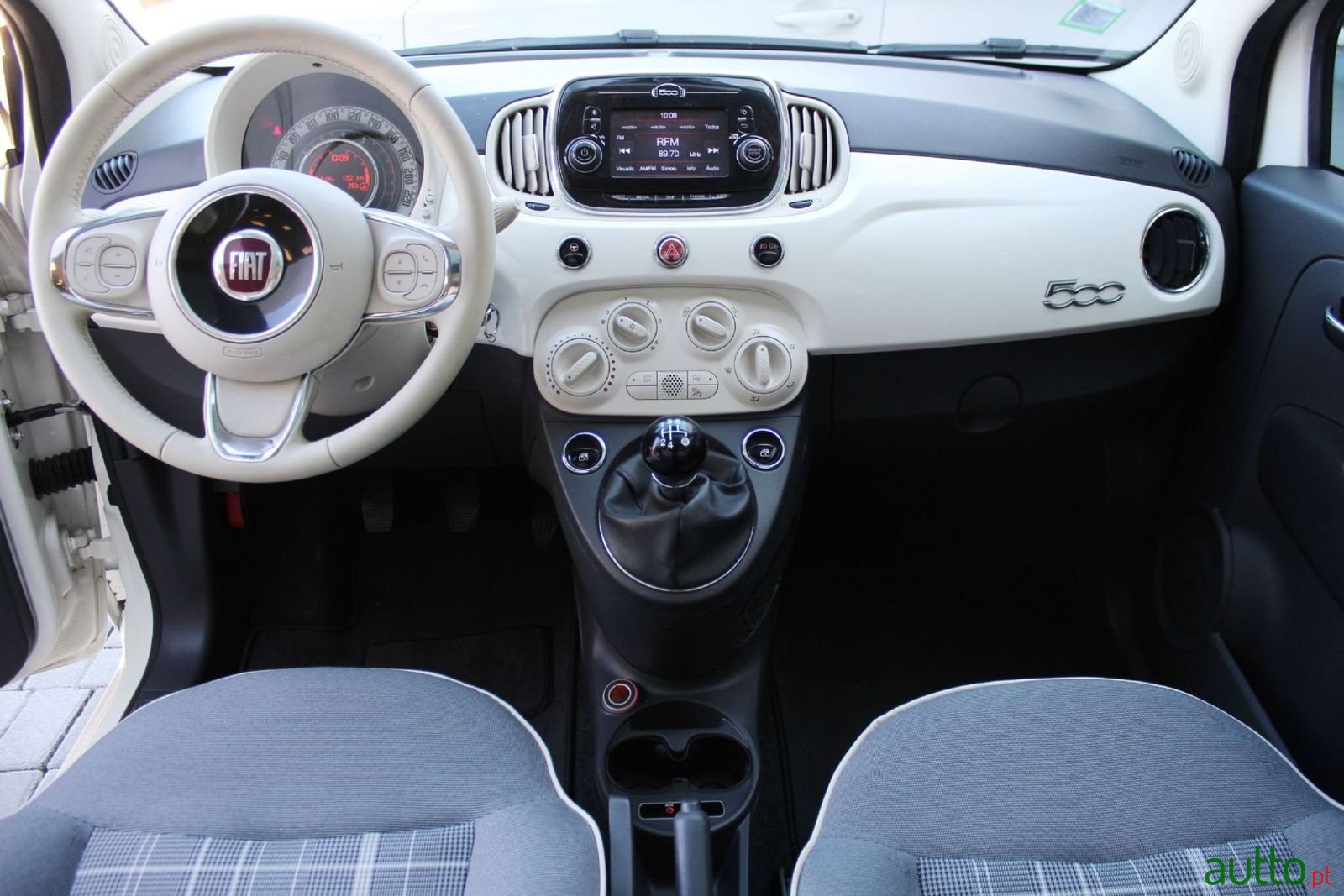 2015' Fiat 500 photo #6