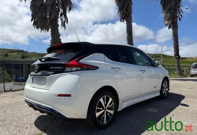 2019' Nissan Leaf 40 Kwh Tekna photo #5
