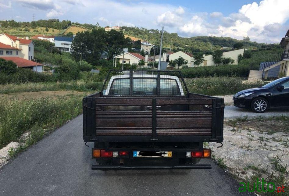 2003' Nissan Navara D22 4X2 photo #2