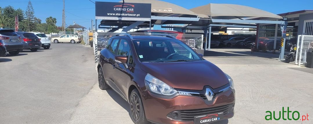 2014' Renault Clio Sport Tourer photo #2